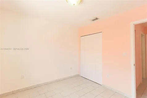 601 SW 116th Court Sweetwater FL 33174