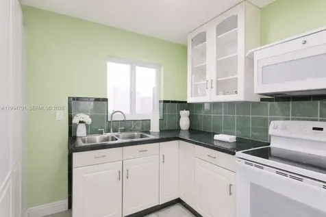 601 SW 116th Court Sweetwater FL 33174