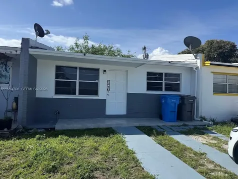 5440 SW 38th Court West Park FL 33023