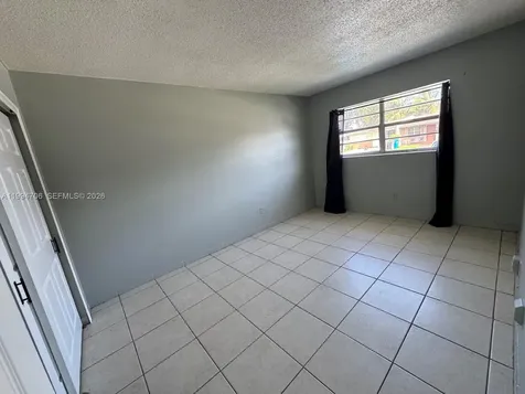 5440 SW 38th Court West Park FL 33023