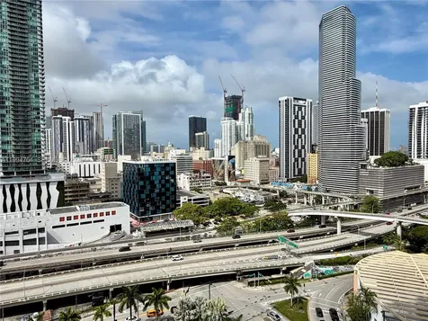 350 S Miami Avenue Miami FL 33130