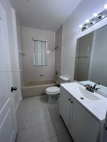 1656 SE 29th Court Homestead FL 33035