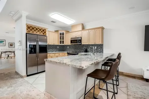 2841 Day Avenue Miami FL 33133
