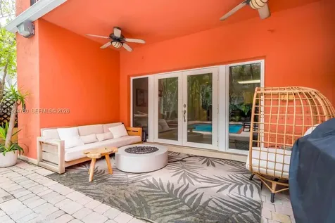 2841 Day Avenue Miami FL 33133