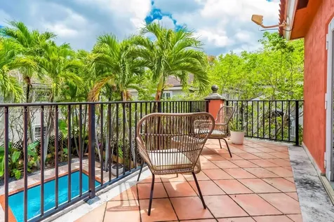 2841 Day Avenue Miami FL 33133