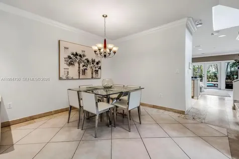 2841 Day Avenue Miami FL 33133