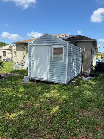 5432 SW 18th Street West Park FL 33023