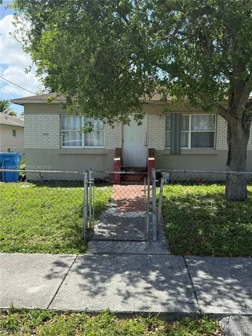 5432 SW 18th Street West Park FL 33023