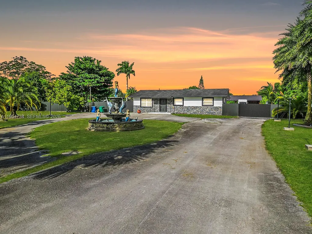 15305 SW 209th Avenue Miami FL 33187
