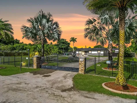 15305 SW 209th Avenue Miami FL 33187