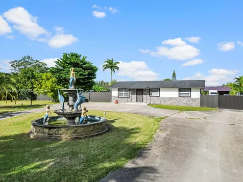 15305 SW 209th Avenue Miami FL 33187