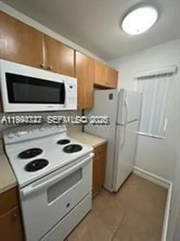 7995 NW 8th Street Miami FL 33126