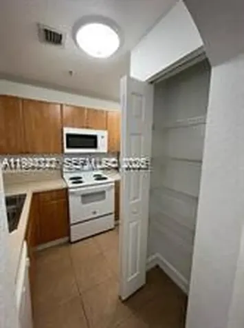 7995 NW 8th Street Miami FL 33126