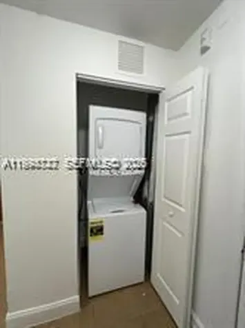 7995 NW 8th Street Miami FL 33126