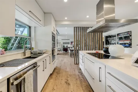 79 W Shore Drive Miami FL 33133