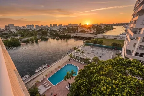 1170 N Federal Highway Fort Lauderdale FL 33304