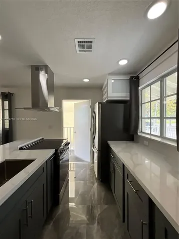 435 NW 19th Lane Miami FL 33136