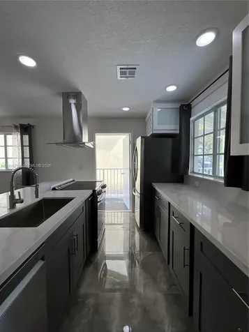 435 NW 19th Lane Miami FL 33136
