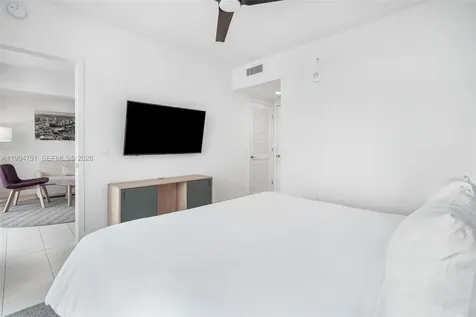 159 NE 6 Miami FL 33132