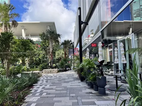 159 NE 6 Miami FL 33132