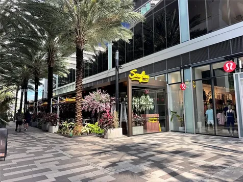 159 NE 6 Miami FL 33132