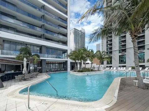 159 NE 6 Miami FL 33132