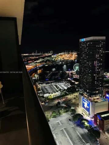159 NE 6 Miami FL 33132
