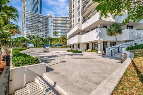 2333 Brickell Avenue Miami FL 33129