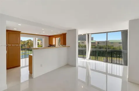 2333 Brickell Avenue Miami FL 33129