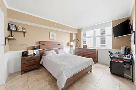 3180 SW 22nd Terrace Miami FL 33145