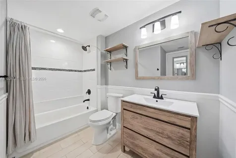 3180 SW 22nd Terrace Miami FL 33145