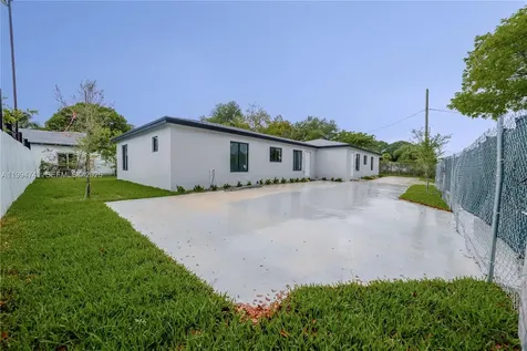 1112 NW 81st Street Miami FL 33150