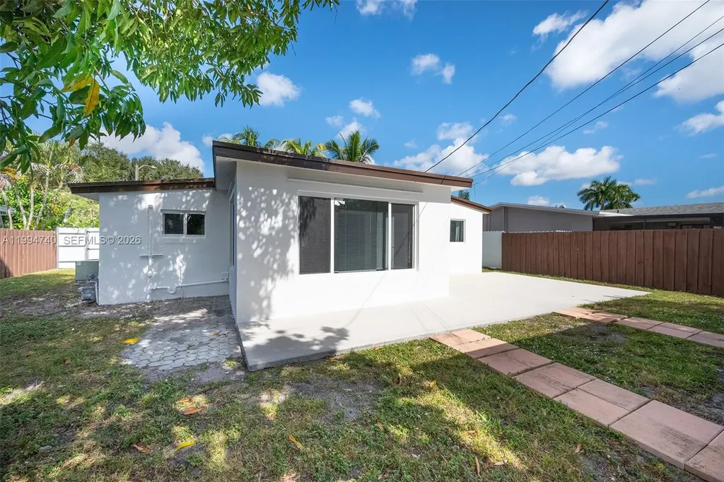 3524 SW 14th Street Fort Lauderdale FL 33312