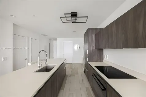 480 NE 31st Street Miami FL 33137