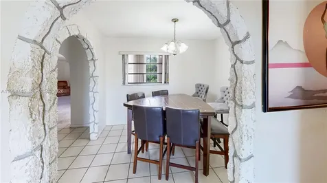 22732 SW 113th Place Miami FL 33170