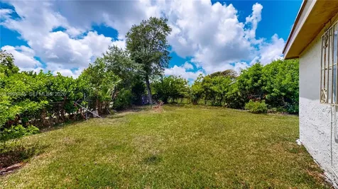 22732 SW 113th Place Miami FL 33170