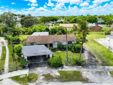 22732 SW 113th Place Miami FL 33170