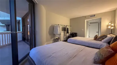 2000 Island Boulevard Aventura FL 33160