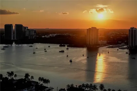 2000 Island Boulevard Aventura FL 33160