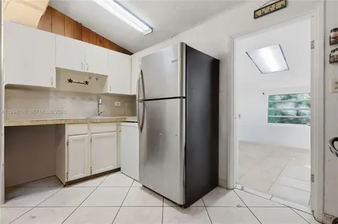 1664 NE 179th Street North Miami Beach FL 33162