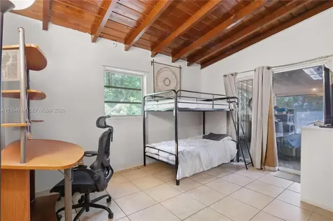1664 NE 179th Street North Miami Beach FL 33162