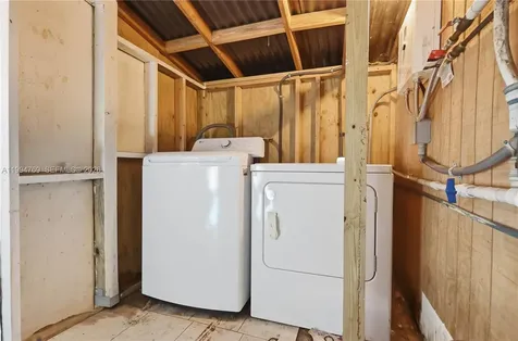 1664 NE 179th Street North Miami Beach FL 33162