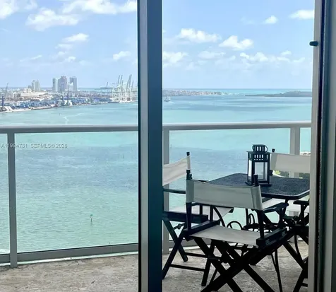 300 S Biscayne Boulevard Miami FL 33131