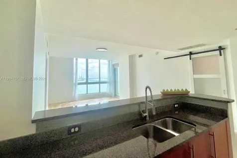 300 S Biscayne Boulevard Miami FL 33131