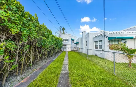 330 NW 25th Avenue Miami FL 33125
