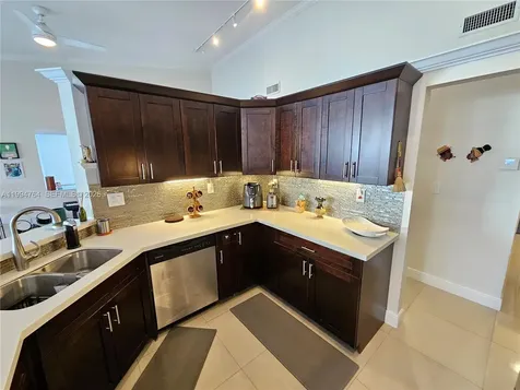 4523 NW 98th Avenue Doral FL 33178
