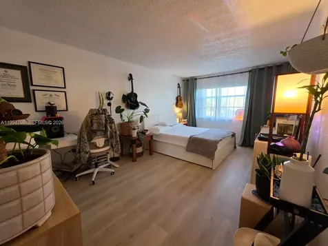 9360 Fontainebleau Boulevard Miami FL 33172
