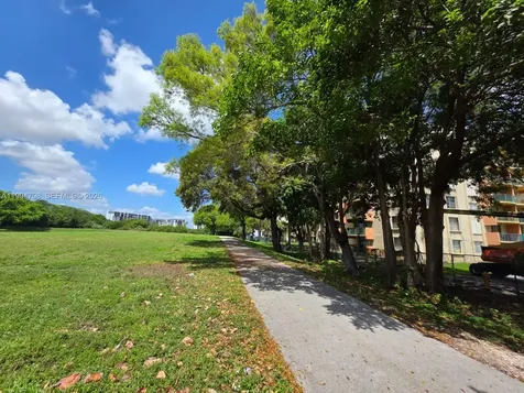 9360 Fontainebleau Boulevard Miami FL 33172