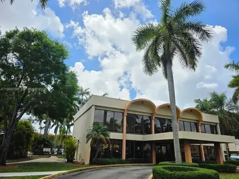 9360 Fontainebleau Boulevard Miami FL 33172