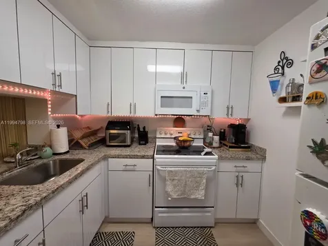 9360 Fontainebleau Boulevard Miami FL 33172
